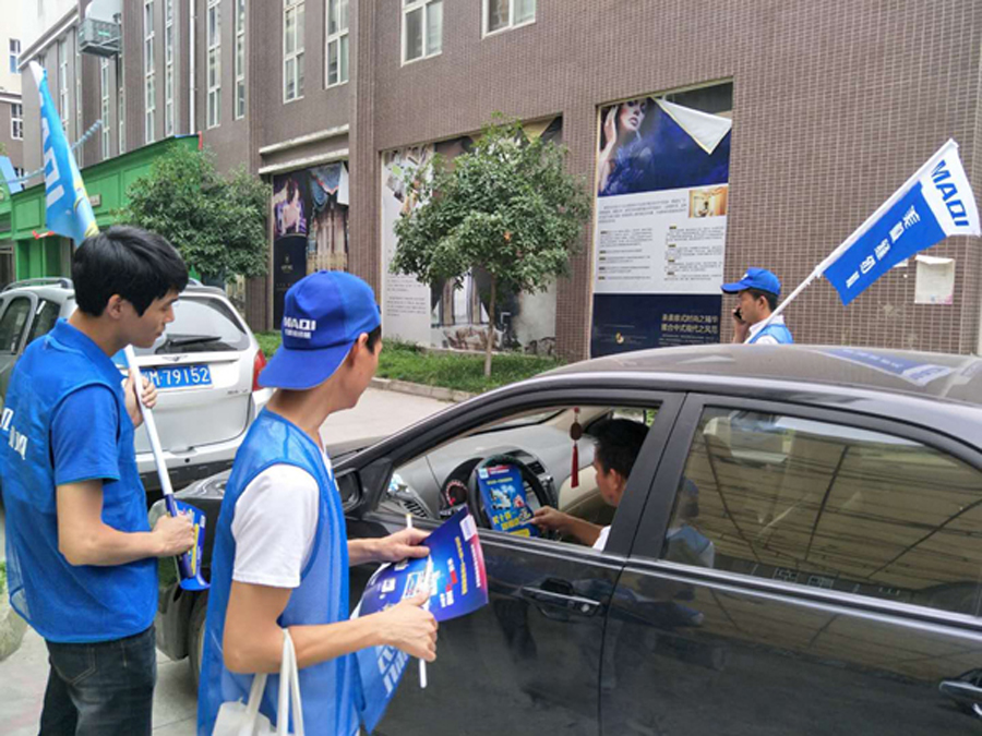 让美机智慧产品走进用户心中，美机成都经销商团队深入服企宣传推广智慧缝纫产品